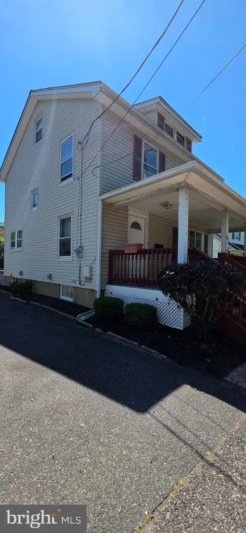 246 Franklin St, Hightstown, NJ 08520 - #3