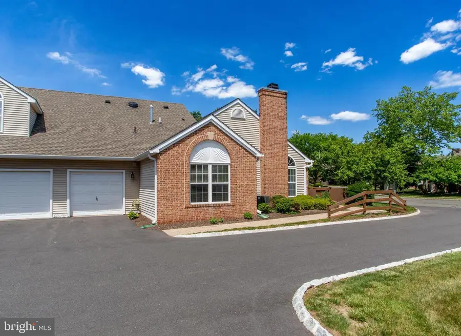 18 Woolsey Ct, Pennington, NJ 08534 - #3