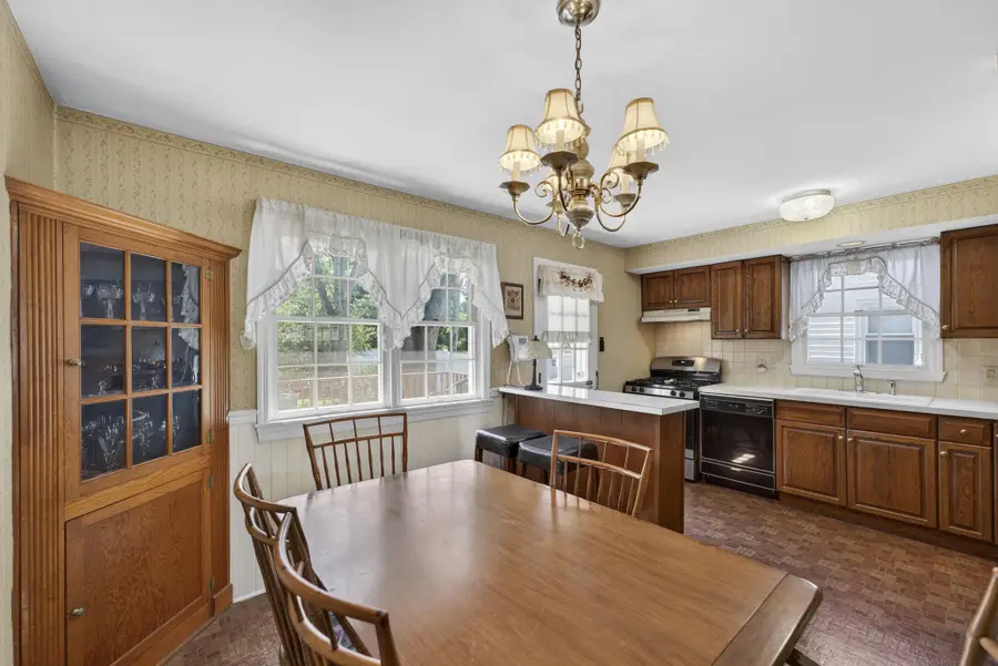 4 Gregory Dr, Hamilton, NJ 08690 - #2