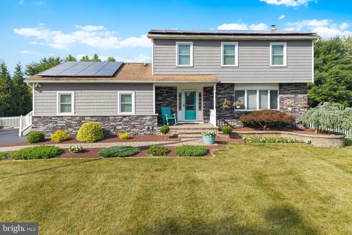 146 Hankins Rd, Hightstown, NJ 08520 - #1