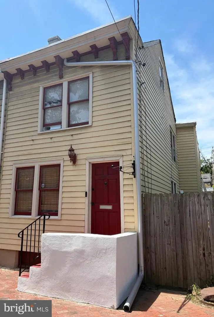 255 Clay St, Trenton, NJ 08611 - #3