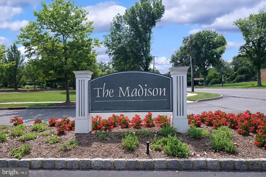 321 Masterson Ct, Ewing, NJ 08618 - #2