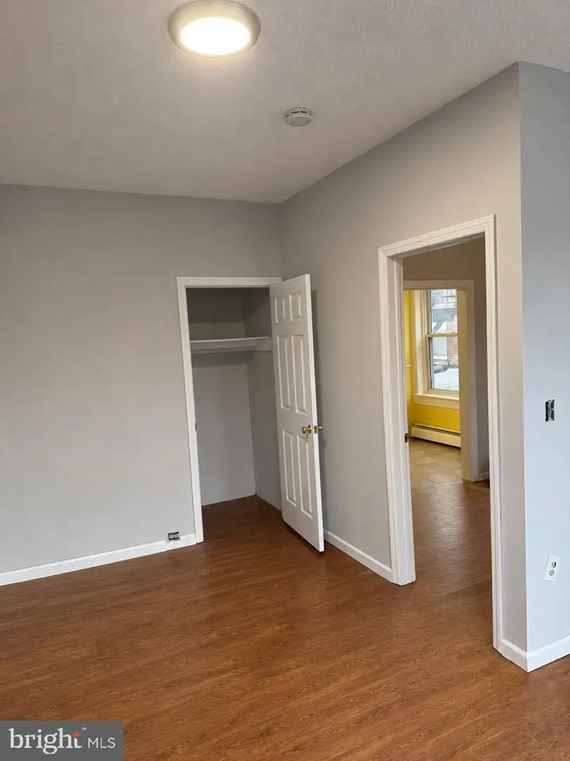 1081 S Clinton Ave, Trenton, NJ 08611 - #3