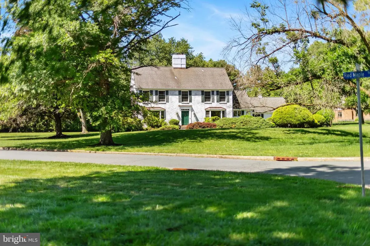 25 Arvida Dr, Pennington, NJ 08534 - #1
