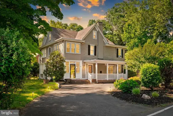 2 Wilburtha Rd, TRENTON, NJ 08628