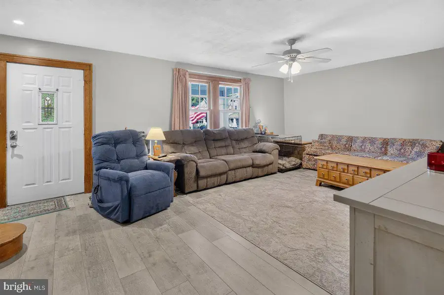 8 Pennroad Ave, Ewing, NJ 08638 - #3