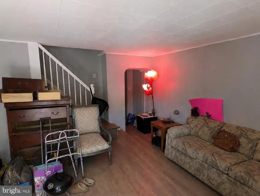 507 Centre St, Trenton, NJ 08611 - #3