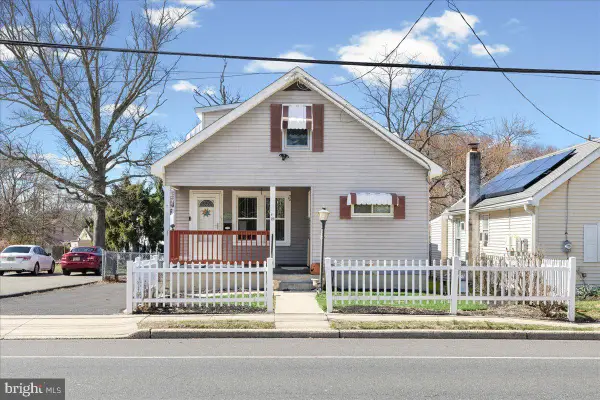 21 Buttonwood Dr, EWING, NJ 08638