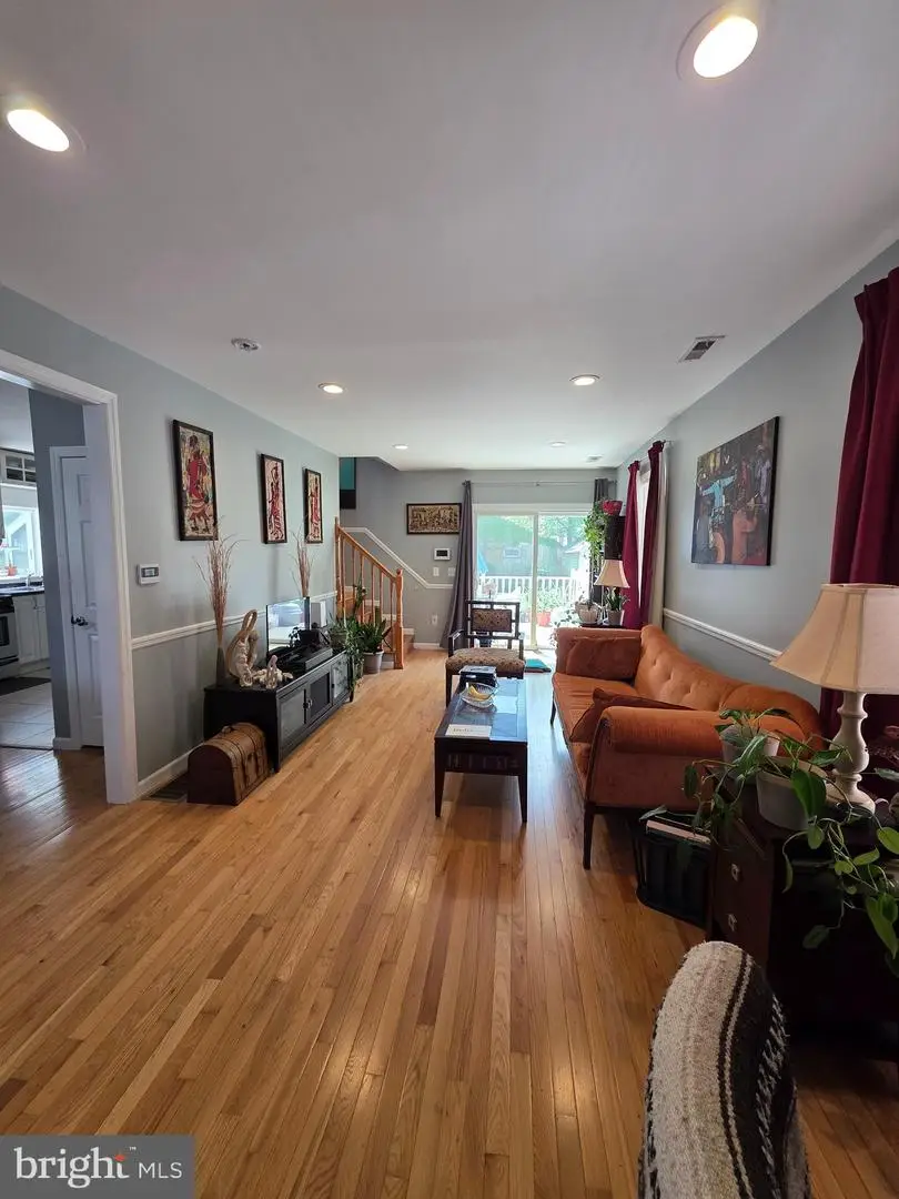 25 Columbia Ave, Trenton, NJ 08618 - #3