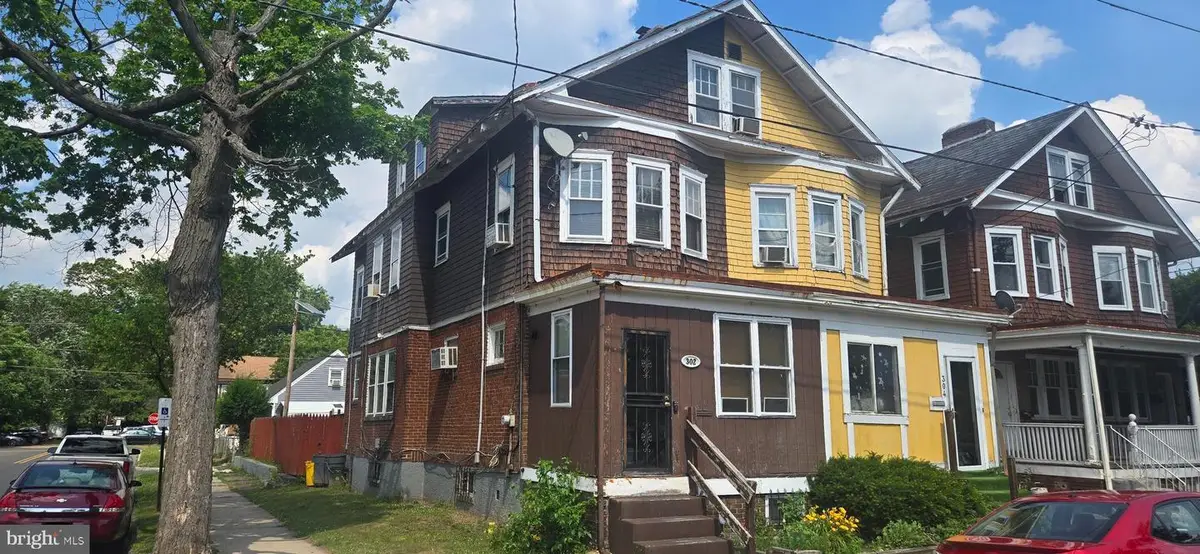 302 Cleveland Ave, Trenton, NJ 08629 - #1