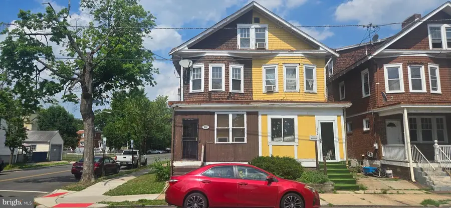 302 Cleveland Ave, Trenton, NJ 08629 - #3