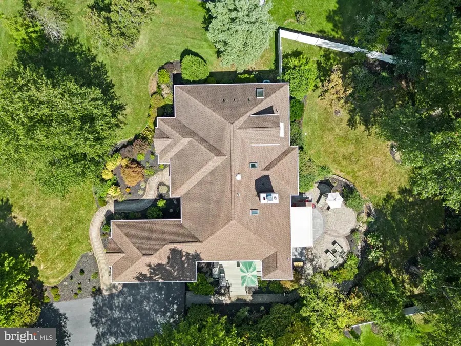 4 Hedge Row, Lawrence, NJ 08648 - #3