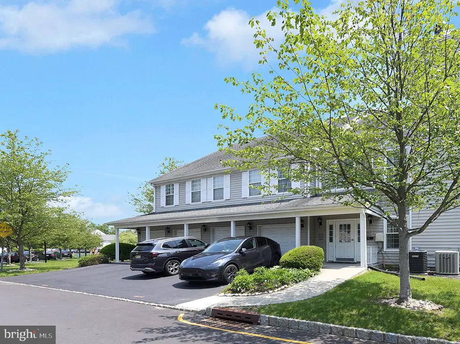 802 Eagles Chase, Trenton, NJ 08648 - #2