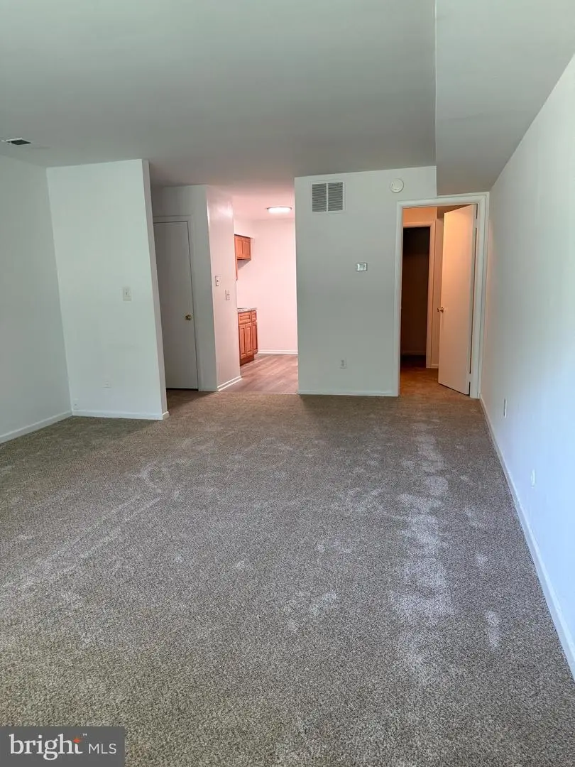 A-19 Avon Dr, Hightstown, NJ 08520 - #3