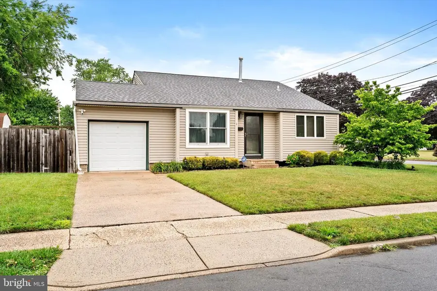 1 Hastings Rd, Hamilton, NJ 08620 - #2