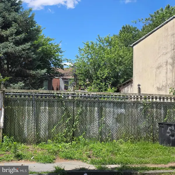 65 S Logan Ave, TRENTON, NJ 08609