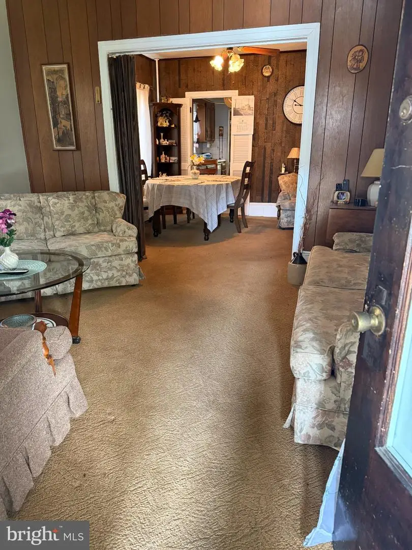 702 E Howell St, Hamilton, NJ 08610 - #2