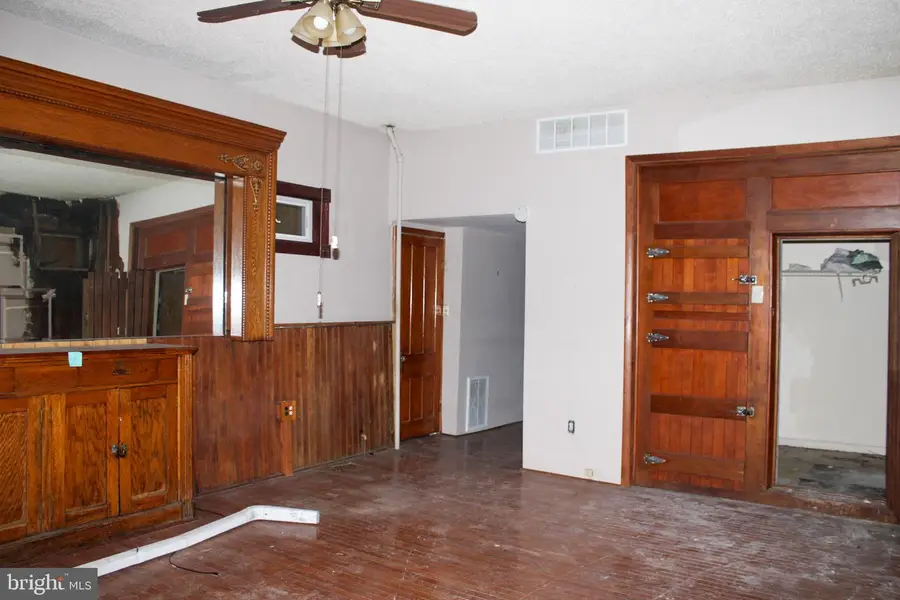 626 Hudson St, Trenton, NJ 08611 - #3