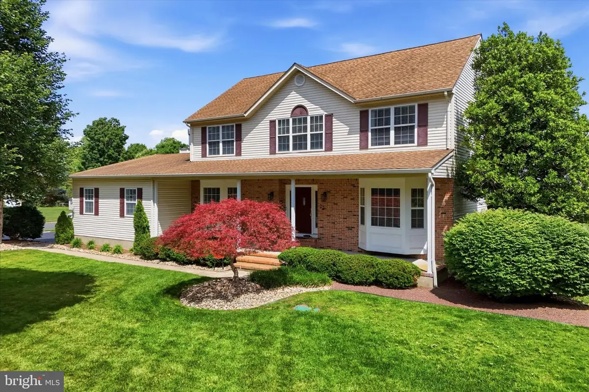 22 Cottage Place Dr, Robbinsville, NJ 08691 - #1