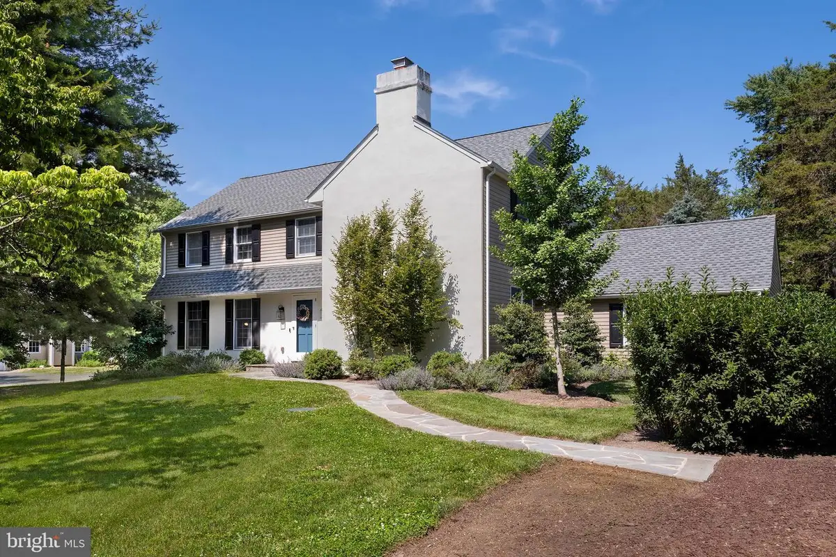 605 Scotch Rd, Pennington, NJ 08534 - #1