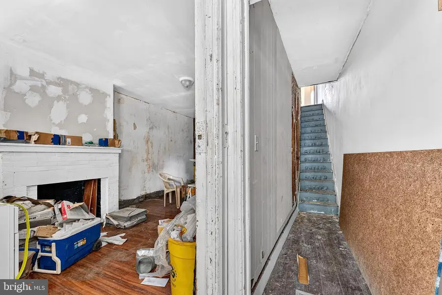 504 Stuyvesant Ave, Trenton, NJ 08618 - #3