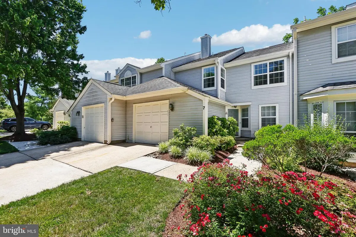 7 Heritage Blvd, Princeton, NJ 08540 - #1