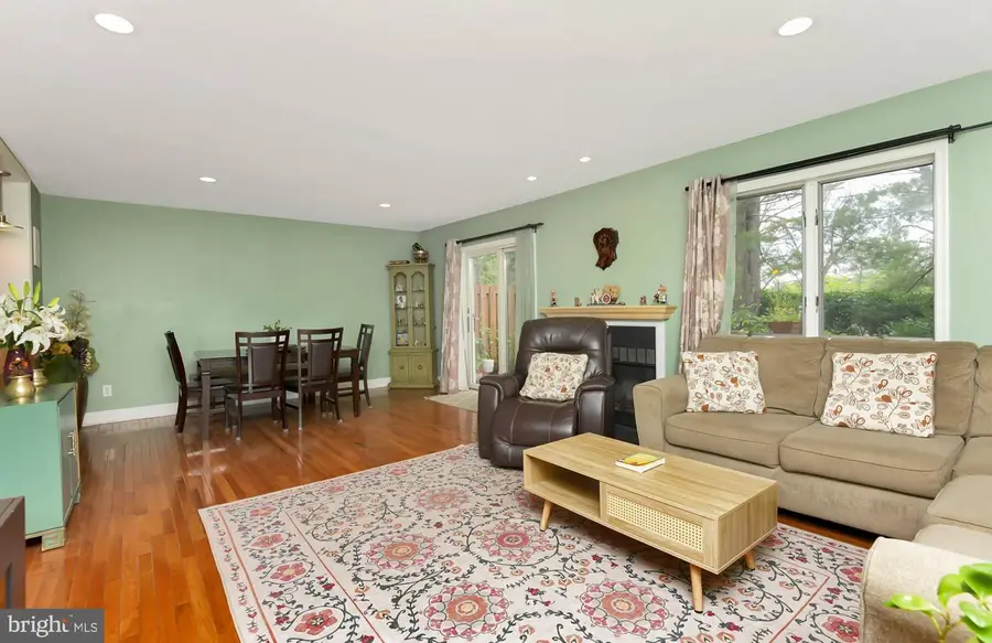 19 Exeter Ct, Princeton, NJ 08540 - #3