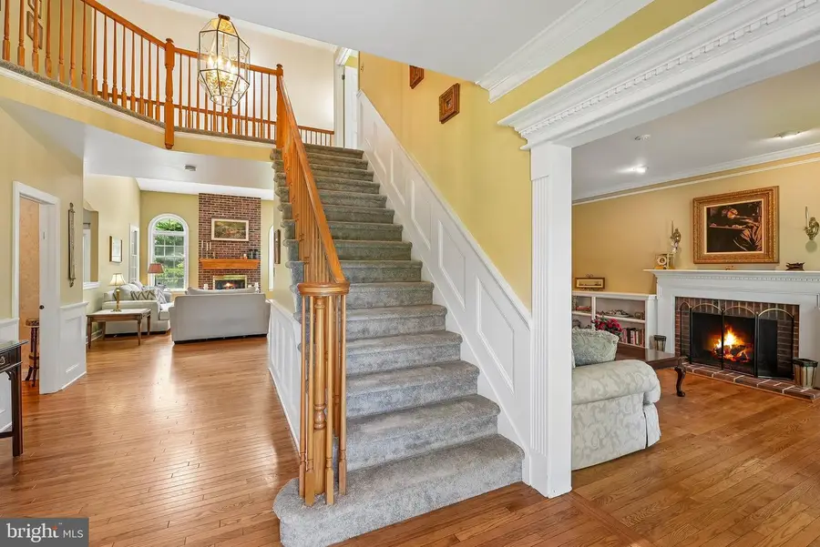 2 Norfolk Ct, Princeton Junction, NJ 08550 - #3