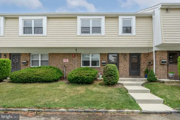 2214 Silver Ct, HAMILTON, NJ 08690