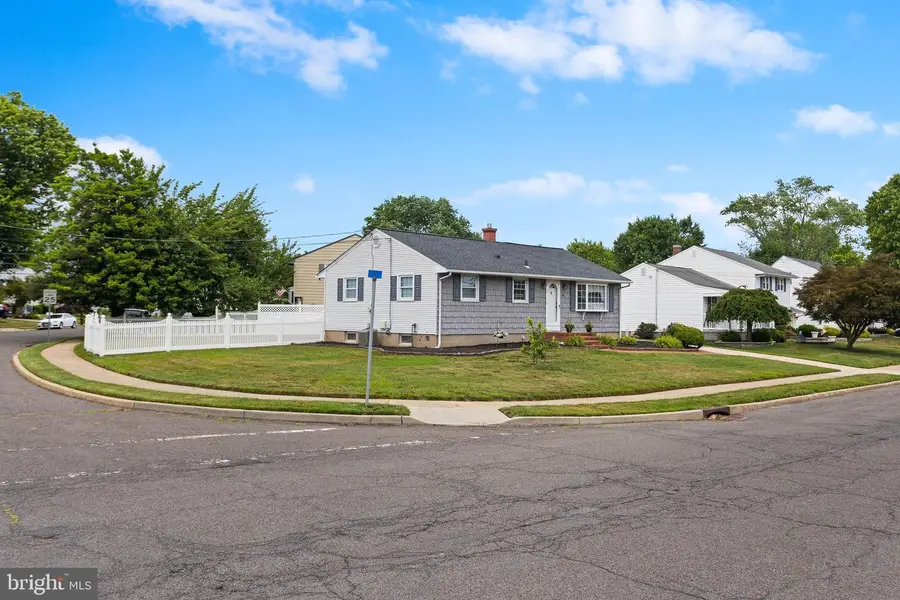 66 Englewood Blvd, Hamilton, NJ 08610 - #3