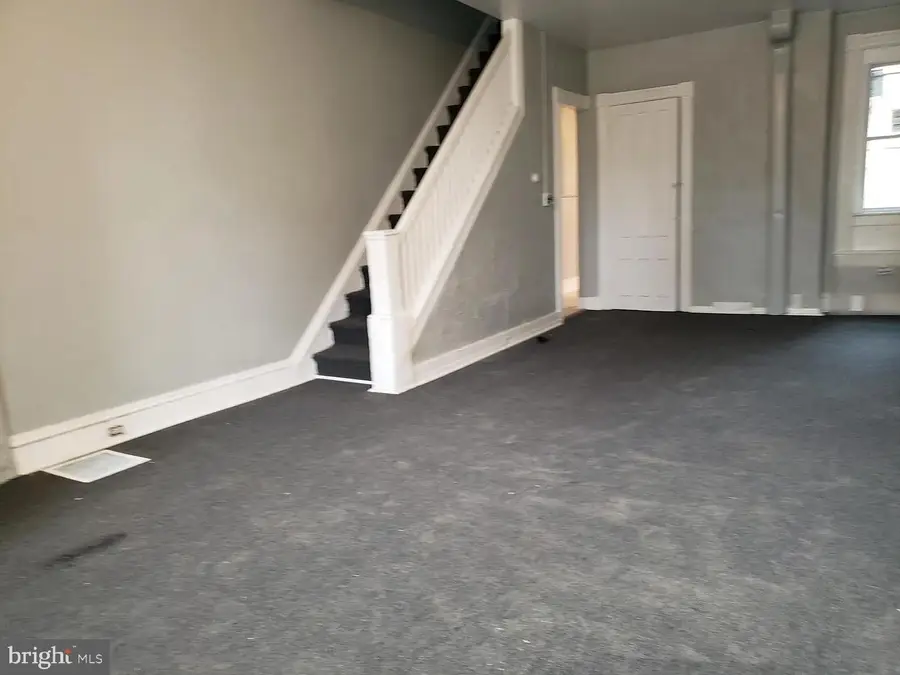 872 E State St, Trenton, NJ 08609 - #3