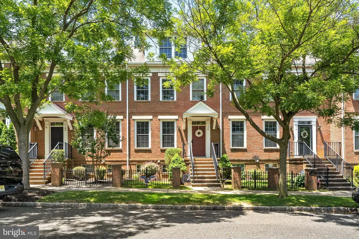 178 Burnet Cres, Robbinsville, NJ 08691 - #1