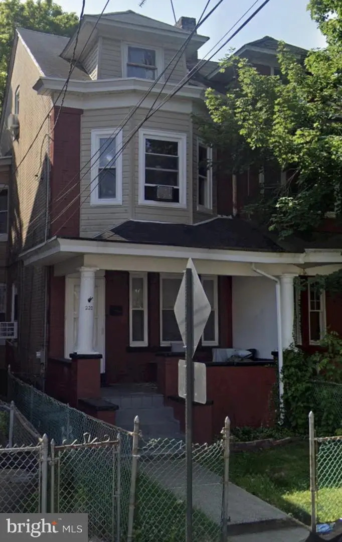 220 Highland Ave, Trenton, NJ 08618 - #1