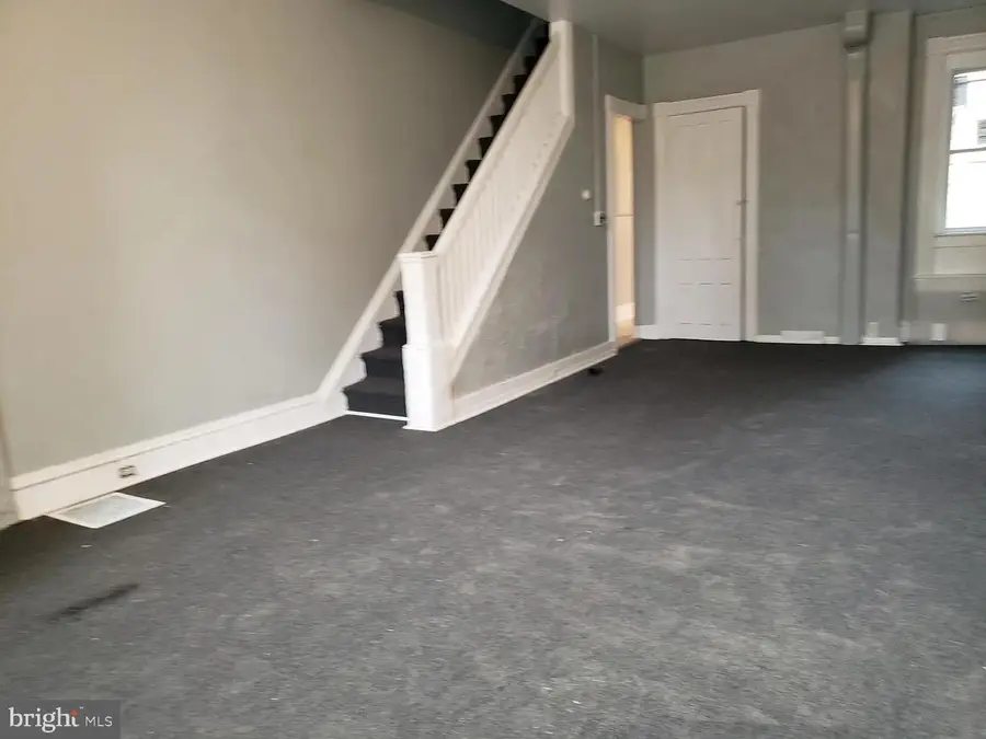 618 Stuyvesant Ave, Trenton, NJ 08618 - #2