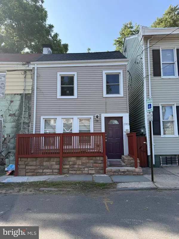 77 Breunig Ave, TRENTON, NJ 08638