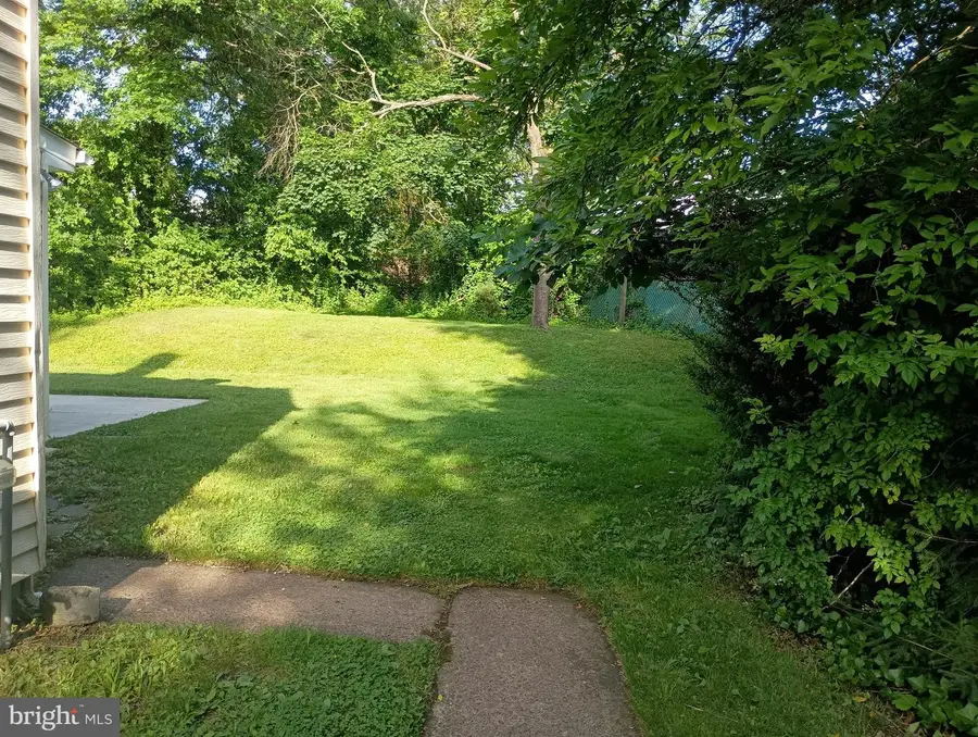 303 Wynnewood Rd, Trenton, NJ 08628 - #3