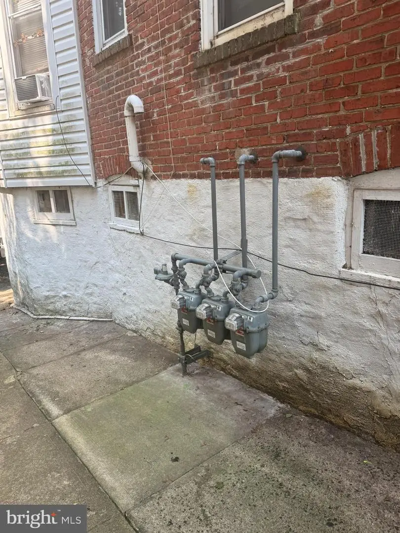 697 Rutherford Ave, Trenton, NJ 08618 - #3