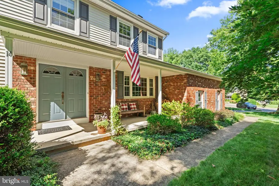 14 Springwood Dr, Lawrenceville, NJ 08648 - #2