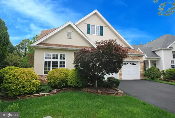 61 Honeyflower Ln, PRINCETON JUNCTION, NJ 08550