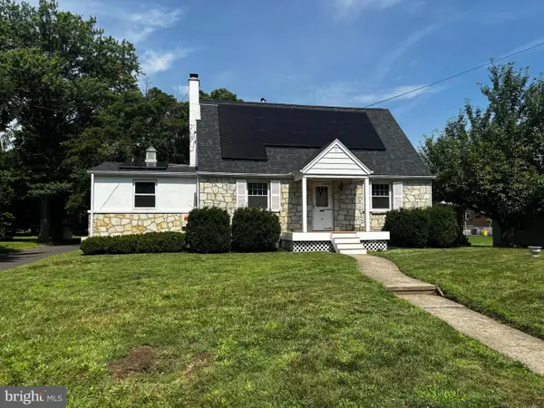24 Railroad Ave, EWING, NJ 08628