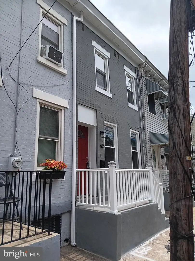 42 Oak St, Trenton, NJ 08638 - #3