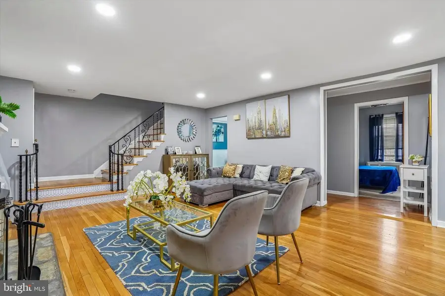 162 Redfern St, Hamilton, NJ 08610 - #3