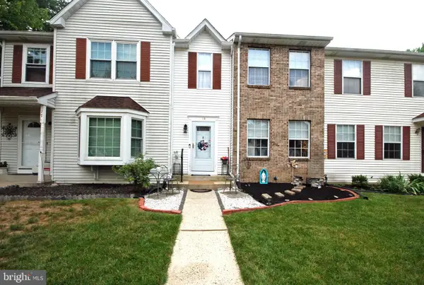 19 N Dunmoor, HAMILTON, NJ 08690