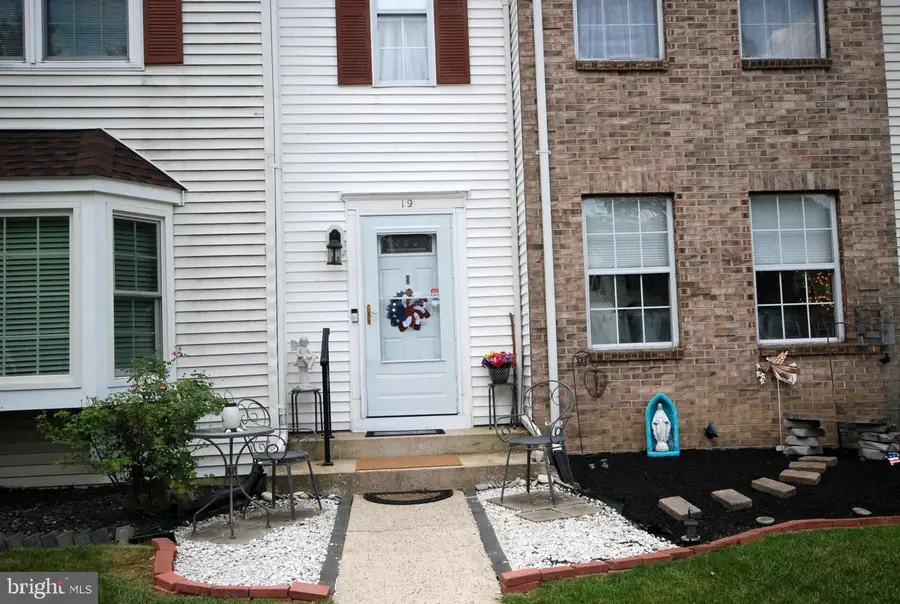 19 N Dunmoor, Hamilton, NJ 08690 - #2