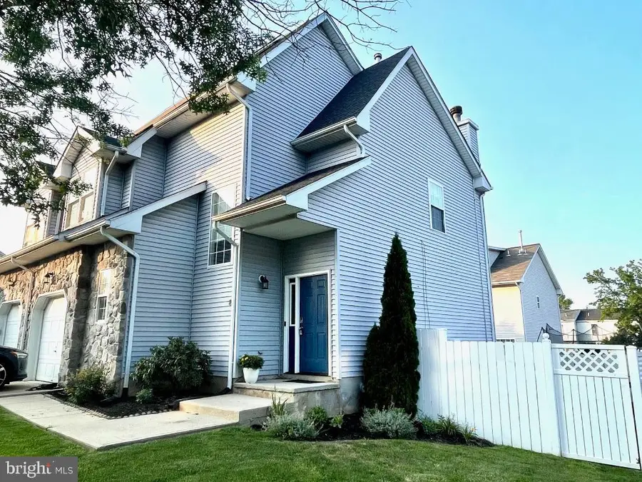 8 Bonnie Ct, Lawrence, NJ 08648 - #2