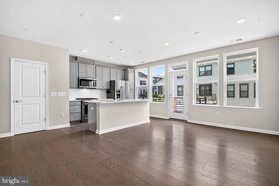 1103 Greenwich Dr, Princeton Junction, NJ 08550 - #3