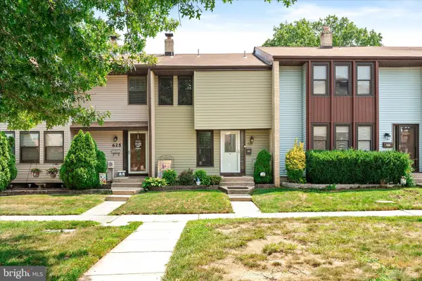 626 Twin Rivers, EAST WINDSOR, NJ 08520
