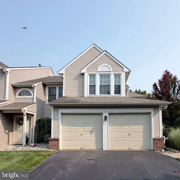 209 Waverly Ct, Robbinsville, NJ 08691 - #1