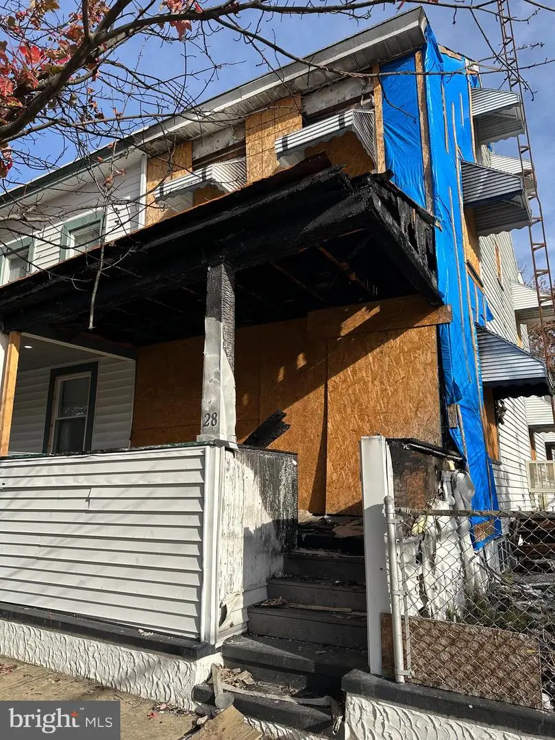 28 Howell St, Trenton, NJ 08610 - #1