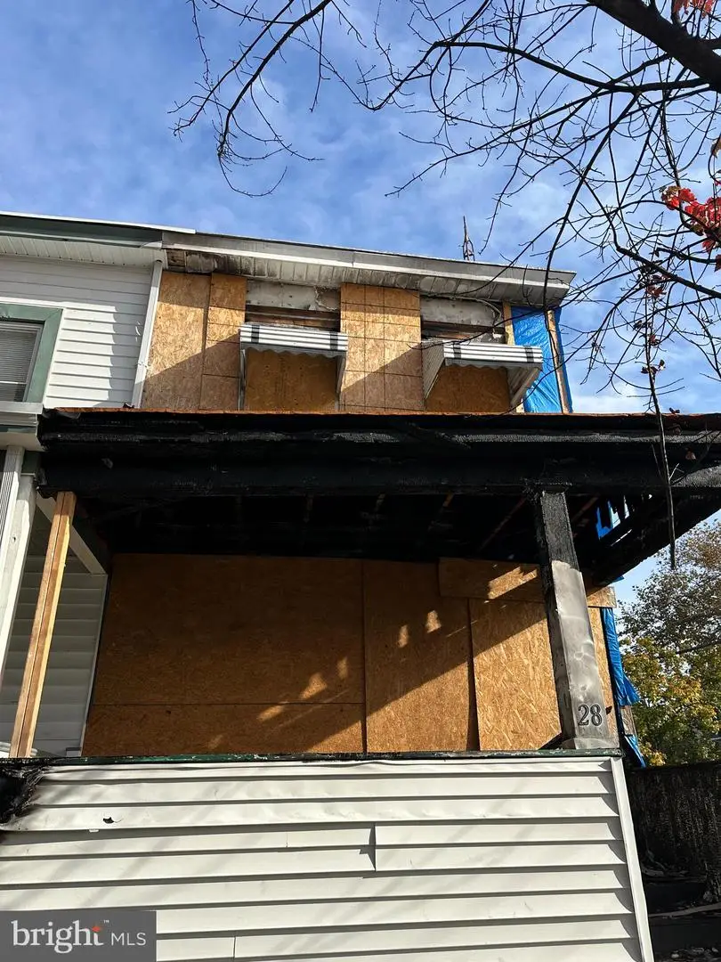 28 Howell St, Trenton, NJ 08610 - #2